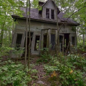 This house looked like it was about to fall into itself until this man stepped in..